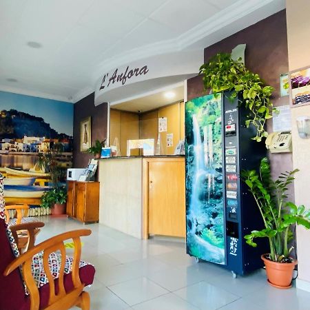 Hostal L'Anfora Дения Экстерьер фото