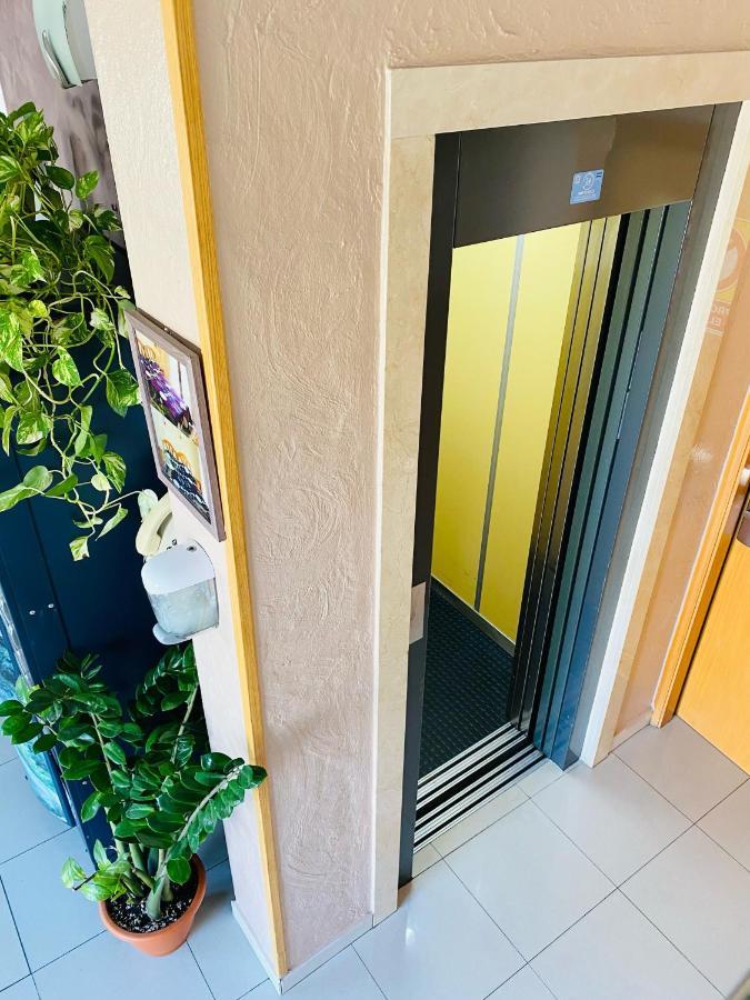 Hostal L'Anfora Дения Экстерьер фото
