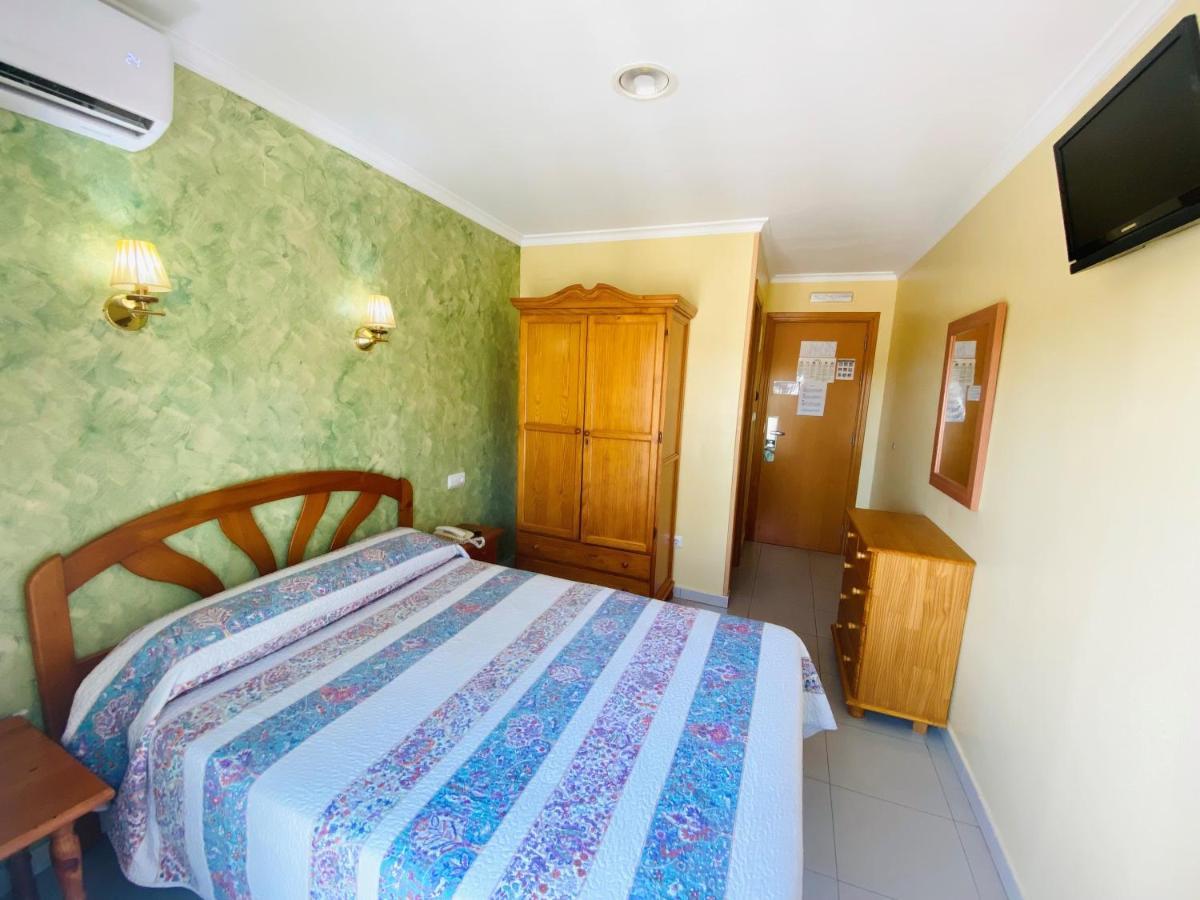 Hostal L'Anfora Дения Экстерьер фото