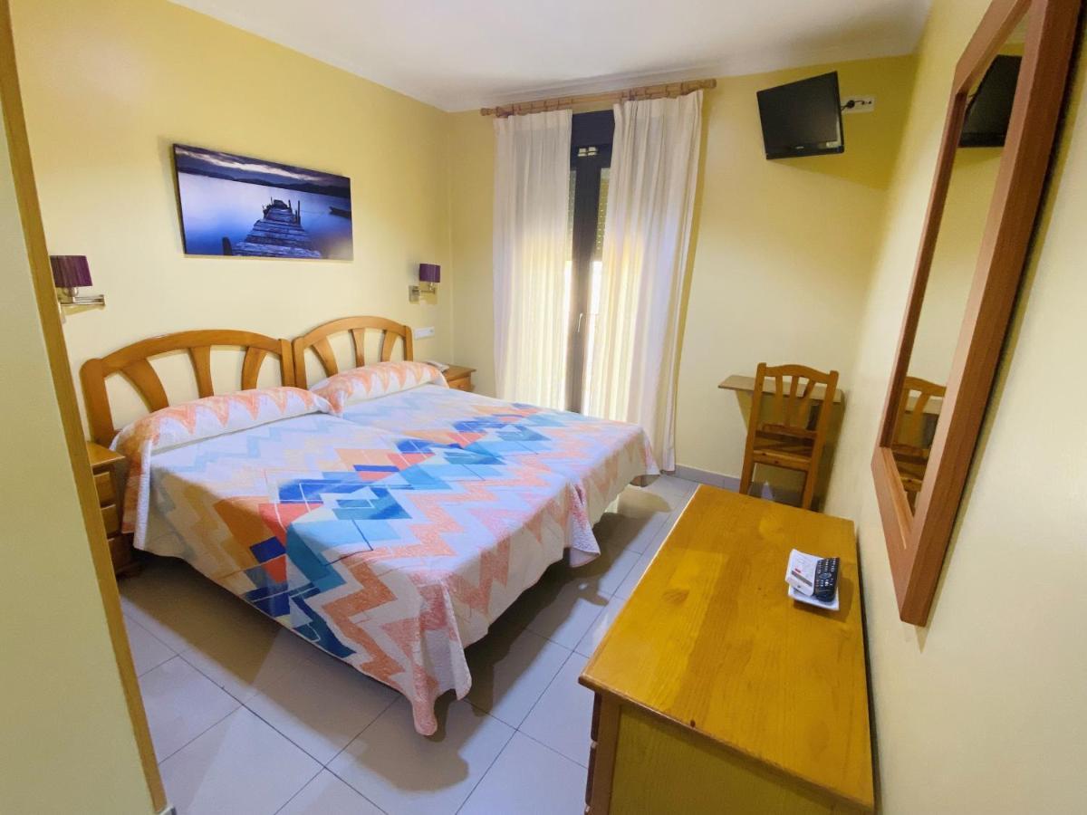 Hostal L'Anfora Дения Экстерьер фото